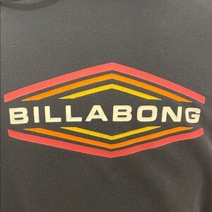 Women’s Billabong sweatshirt (GUC) & Billabong flowy pants (NWT) bundle. Medium